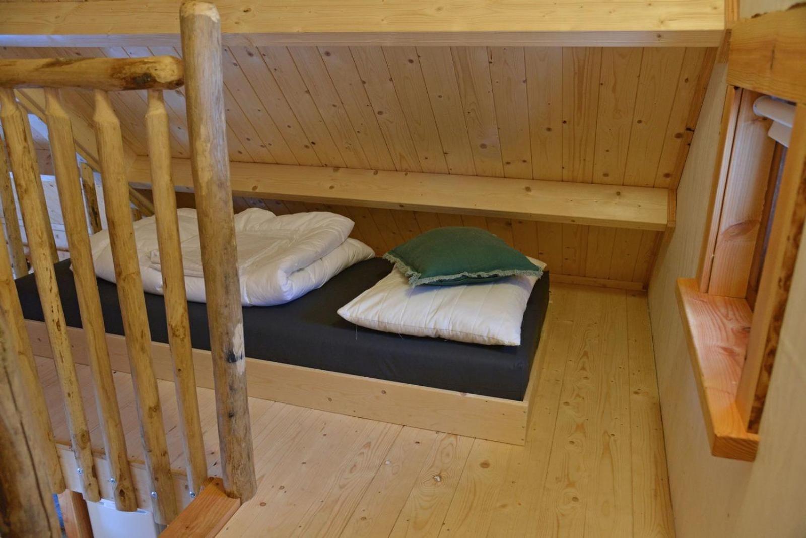 Camping De Koeksebelt أومين المظهر الخارجي الصورة