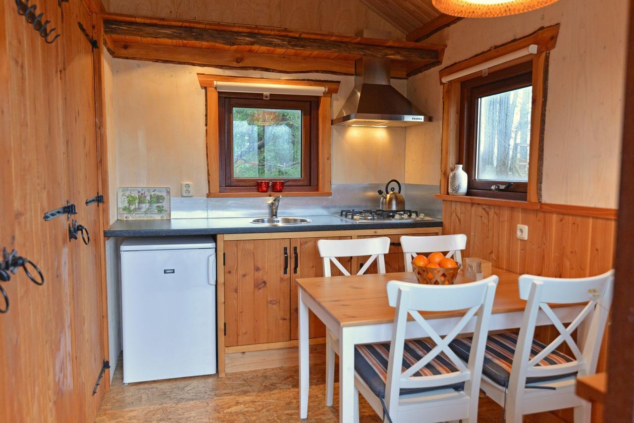Camping De Koeksebelt أومين المظهر الخارجي الصورة