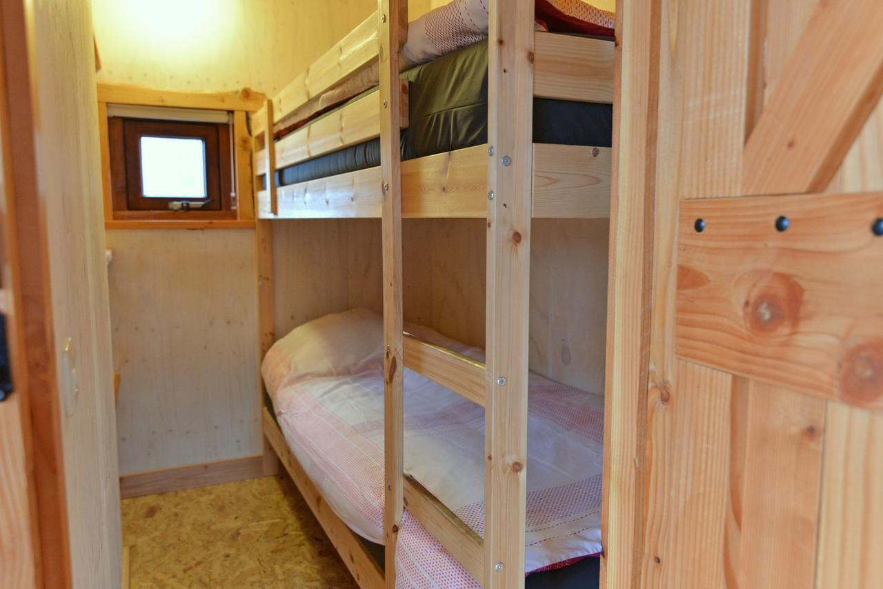 Camping De Koeksebelt أومين المظهر الخارجي الصورة